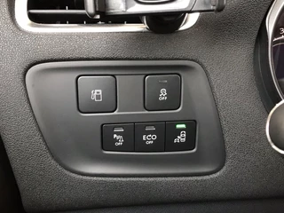 Citroën C4 PureTech 130pk Feel Edition │ Connect Nav DAB+ │ Pack Détection / 28