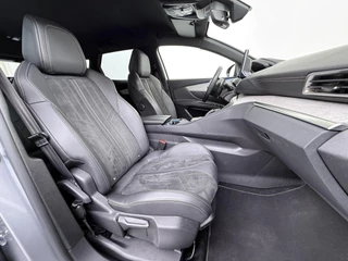 Peugeot 3008 GT SOH: 99% | PHEV | APPLE CARPLAY | ELEKTRISCHE ACHTERKLEP | CAMERA VOOR + ACHTER | ADAPTIVE CRUISE CONTROL | FOCAL AUDIO | DODEHOEK DETECTIE| RIJKLAARPRIJS INCL. 12 MND BOVAG GARANTIE / 47