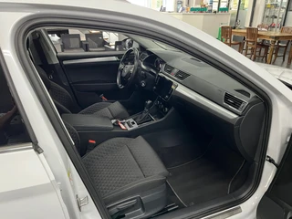Skoda Superb Combi 1.5 TSI ACT Business Edition / NL auto / eerste eigenaar / automaat / 15