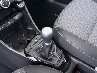 Kia Picanto 1.0 DPI DynamicLine  Airco - Apple Carplay/Andriod Auto - Cruise Control - Navigatie - Fabrieksgarantie Tot 05-2032 - Virena Zekerheidspakket €895,- / 32