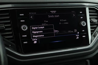 Volkswagen T-Roc 1.5 TSI 150pk DSG R-Line Sport Keyless Virtual Cockpit Navigatie / 21