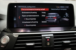 BMW X3 xDrive30i High Executive xLine Automaat  / Panoramadak / Trekhaak / Sportstoelen / Leder / 19 Inch / Driving Assistant Plus / Hifi / LED / Head-Up Display / Achteruitrijcamera / Stoelverwarming / Adaptief Onderstel / Multifunctioneel Instrumentenpaneel / 34