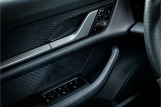Porsche Taycan 4S Performance 93 kWh Vierwielbesturing Innodrive Matrix Bose / 32