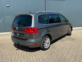 Volkswagen Sharan 1.4 TSI Highline Edition 7 pers * Navigatiesysteem * Elektr. Schuifdeuren * Parkeersensoren * Cruise Control * / 2