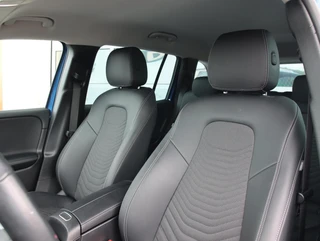 Mercedes GLB 180 Luxury Line | Widescreen |  Apple carplay - android auto / 6