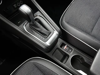 Renault Captur E-Tech full hybrid 145 techno  | CAMERA | NAVI GROOT / 28