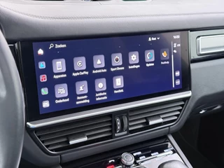 Porsche Cayenne 3.0 E-Hybrid Platinum Edition SOH 100%! 340kw | MEM. SEATS | Luchtvering | pano | stoelverwarming + verkoeling | 360 camera | Bose | sportchrono | mega knappe auto! | incl 12 mnd Bovag garantie | / 39