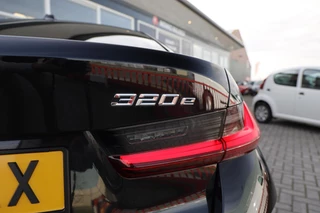 BMW 3-serie 320e|Automaat|Plug in hybride|Camera|Leer|Cruise control|Apple carplay/Android auto| / 6