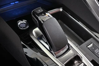 Peugeot 3008 1.6 HYbrid 225 GT 1e Eigenaar Panoramadak Leder FOCAL / 32