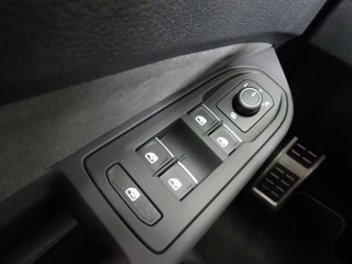 Volkswagen Golf 1.4 eHybrid 245pk DSG GTE / 33