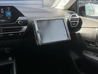 Citroen C4 1.2 Puretech 130pk Business Plus | Trekhaak | Adaptive Cruise Control | Comfort Stoelen | Navigatie | Climate Control | Keyless Entry/Start | DAB | Full LED | Apple Carplay/Android Auto | Parkeercamera/-sensoren | Head-Up Display | / 17