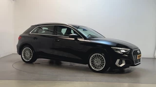 Audi A3 Sportback Sportback 35 TFSI Advanced edition Stoelverwarming Navigatie Climate Control / 2