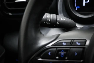 Toyota Yaris 1.5 Hybrid Dynamic | STOELVERWARMING  LED | CIMA | DAB  | APPLE | CAMERA / 29