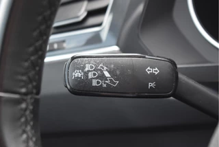 Volkswagen Tiguan 1.4 TSI ACT 150 pk Connected Series  NL-Auto | DAB | Elekt.trekhaak | Carplay | Cruise Control | Climate Control | NAP / 40