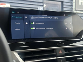 Citroen Ë-C4 Collection 156pk Extended range 54 kWh | Stoelverwarming | Comfort stoelen | Parkeercamera/-sensoren | Navigatie | Cruise Control | Cruise Control | DAB | Keyless Entry/Start | Full LED | Warmtepomp / 19