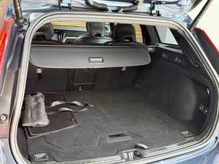 Volvo V60 2.0 B3 R-Design | Panoramadak | Harman Kardon | 360 Camera | Apple carplay & Android Auto / 53