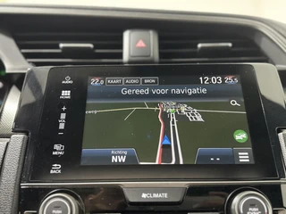 Honda Civic 1.0 i-VTEC Executive|PANO|KEYLESS|LANE ASSIST / 24