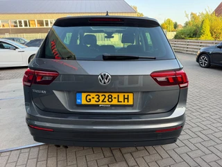 Volkswagen Tiguan 1.5 TSI ACT Highline Business R / Pano / 2x Massage / ACC / Trekhaak / Zeer kompleet ! / 11