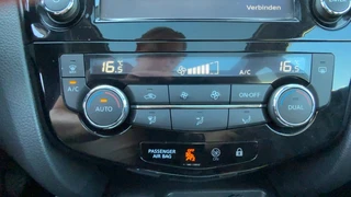 Nissan QASHQAI 1.2 N-Connecta Panoramadak Nieuwe Banden Trekhaak / 24