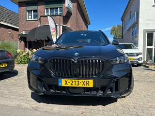 BMW X5 XDRIVE50E LAUNCH / 2