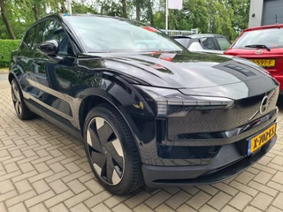 Volvo EX30 Single Motor Extended Range Ultra 69 kWh|Harman/Kardon|panodak / 16
