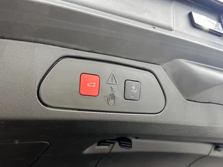 Opel Grandland X 1.6 Turbo Hybrid4 Business Elegance | Automaat | Cruise control | Stoelverwarming | Parkeersensoren / 24