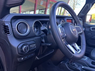 Jeep Wrangler Unlimited 4xe 380 Sahara  | Irmscher | Cross | Camera voor | / 17