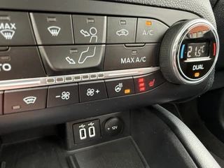 Ford Kuga BWJ 2021 2.5 225 PK PHEV Vignale  FULL LED | LEDER | STOEL+STUUR VERW. | PANODAK | ELEKTR. STOELEN | ELEKTR. ACHTERKLEP | CAMERA | NAVI | CLIMA | CRUISE | CARPLAY + ANDROID | KEYLESS | LMV | PDC / 22