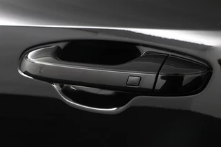 Kia Niro 1.6 GDi Hybrid DynamicLine  - Navigatie - Achteruitrijcamera - Apple & Android Carplay - Climate Control - Virena zekerheidspakket € 895,- / 17