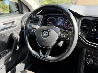 Volkswagen T-Roc 1.5 TSI Style | 51.000KM !! | Camera | Trekhaak | Keyless | Adaptive | CarPlay | / 9