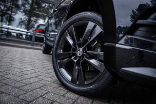Skoda Karoq 1.5 TSI ACT Sportline Business | Autom. | Navi | PDC | Cruise | LED / 48