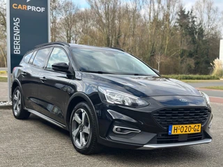 Ford Focus 1.0 Ecoboost Wagon Active Business '' Trekhaak - Clima - PDC '' / 4