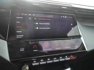 Peugeot 308 1.2 PureTech Allure | 130PK | Navigatie | Climate control | Lichtmetalen velgen | Achteruitrijcamera | Keyless entry en start | Parkeersensoren v+a / 32