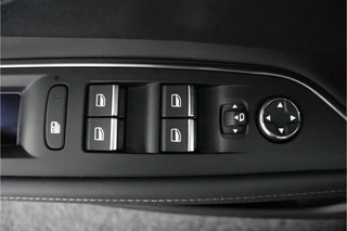 Peugeot 5008 1.2 PureTech Active Pack Business  GT - Trekhaak - All Seasonbanden - Schuif/kantel dak - Virena zekerheidspakket €895 / 19