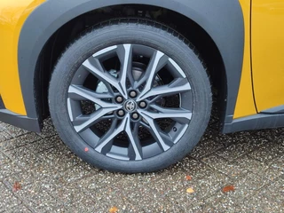 Toyota Aygo X HYBRID 115 GR-SPORT JBL-AUDIO 18''LM-VELGEN KEYLESS PARK-SENSOREN STOELVERW NAVI CLIMA AD-CRUISE / 22