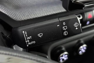 Citroen C3 1.2 Turbo 100pk Plus Apple CarPlay Parkeersensoren Cruise Control / 32
