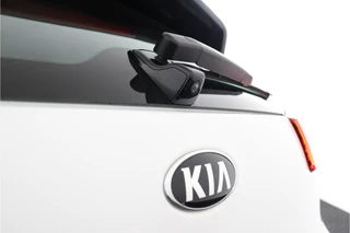Kia Niro 1.6 GDi Hybrid DynamicLine  - Automaat - Trekhaak - Achteruitrijcamera - Navigatie - Cruise Control - Climate Control - 12 maanden bovag garantie / 64