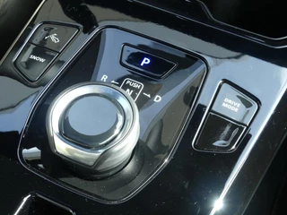 Suzuki e VITARA Style 61 kWh Elektrische bestuurdersstoel, Panoramadak, Half lederen bekl. 360 graden camera, Stuur verwarming / 26