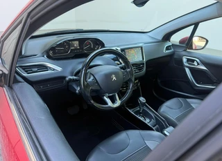 Peugeot 2008 1.2 PureTech Allure automaat / 19