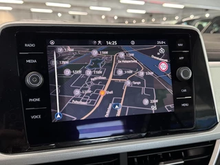 Volkswagen T-Roc 1.5 TSI Goal Edition | Automaat | Stoelverwarming | ACC | Clima | Navi | PDC | Carplay | ( Vestiging - Nieuwegein ) / 22