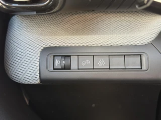 Citroen Ë-C3 Business 113pk Comfort Range 44 kWh Parkeersensoren, Airco, Apple Carplay, Android Auto, DAB, Led Koplampen / 14