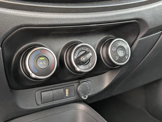 Toyota Aygo X Play NL-AUTO 100% DEALER OH METALLIC AIRCO ANDROID/APPLE CRUISE CONTROL / 24