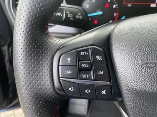 FORD Focus 1.0 EcoBoost Hybrid 125pk ST-Line / 23
