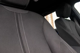 BMW 3-serie Touring 320i F31 M Sport Edition | M-pakket | 2e eigenaar | 18 inch | LED | Automaat | PDC | Cruise-control | Climate-control | 4 cilinder | 184 pk | Origineel / 18