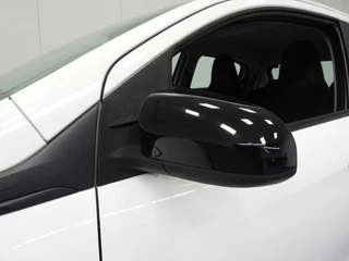 Peugeot 108 1.0 e-VTi Active Premium / 23
