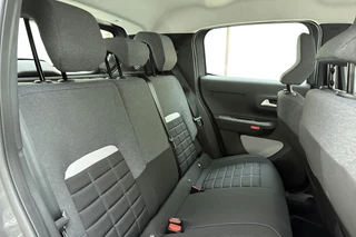 Citroen C3 1.2 Turbo 100pk Plus | Navigatie via carplay | Airco | Dakrails | DAB Radio | Cruise control | Parkeersensoren achter | LED Verlichting / 14