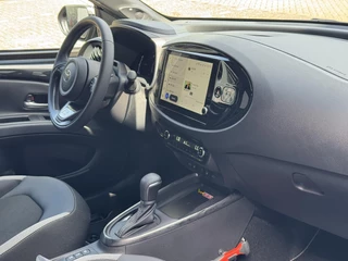 Toyota Aygo X HYBRID 115 GR-SPORT APPLE/ANDROID SPORTSTOELEN JBL-AUDIO KEYLESS P-SENSOREN CLIMA CAMERA / 6