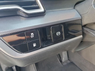 Kia Sportage 1.6T PHEV AWD DynamicPlusLine Edition | Plug-In Hybride | Stoel en stuurverwarming | Elektrisch bedienbare voorstoelen | Navigatie | Camera | Apple Carplay / Android Auto | / 40