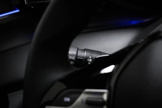 Peugeot e-408 GT 58 kWh | NIEUW | PANORAMADAK | STUURVERWARMING | MASSAGE | DAB | APPLE | 360 CAMERA / 37