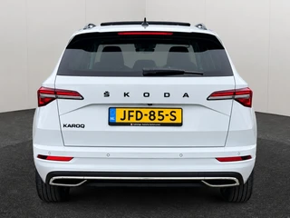 Skoda Karoq 1.5 TSI Sportline Business | Automaat | Schuif-kantel Dak | Sportpakket | Apple Carplay/Android Auto | Adaptive Cruise Control / 8